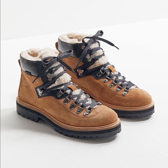 Uo Bailey Sherpa Hiker Boot 